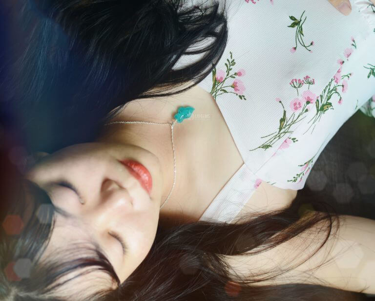 Có nên đeo hồ ly đi ngủ không?