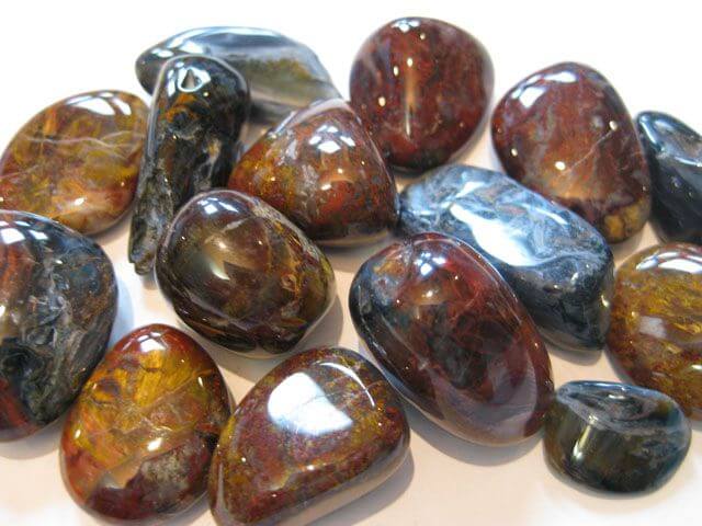 Đá giông bão (Pietersite) được đặt theo tên của Sid Pieters