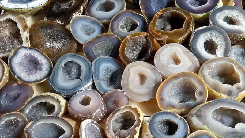 Bát Tụ Bảo Trong Tài Vận