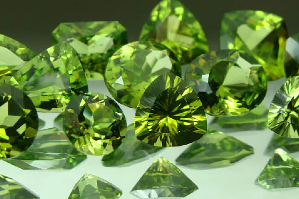 Đá Peridot Là Gì? Bạn Biết Gì Về đá Peridot