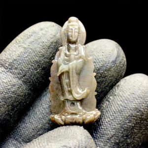 Mặt Quan Thế Âm Bồ Tát Sapphire Yên Bái #MSP-0815-02