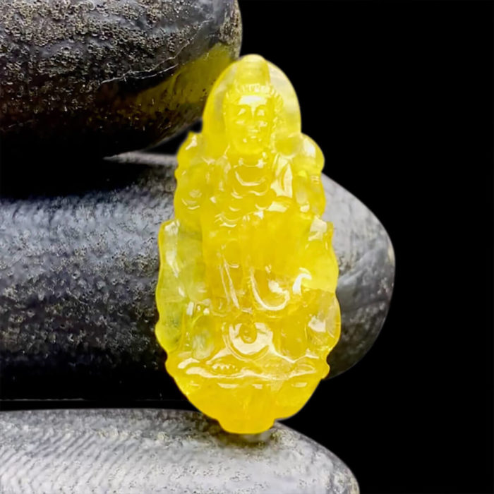 Mặt Quan Thế Âm Bồ Tát Sapphire Vàng #MSP-0826-05