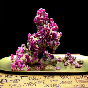 Hòn Non Bộ - Đá Ruby Huyết Lục Yên + Bàn Trà #HNBRB-211115-02