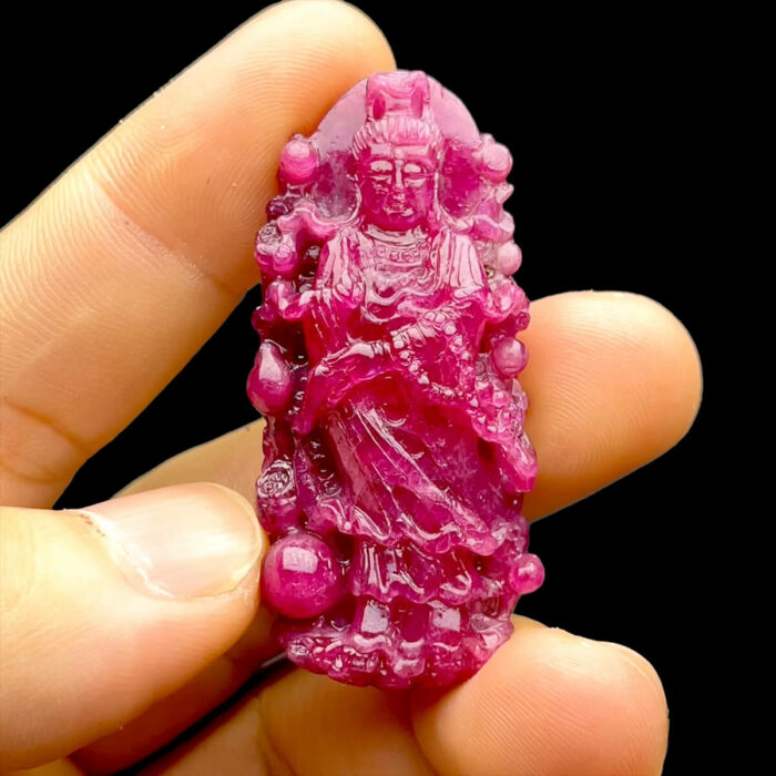 Mặt Quan Thế Âm Bồ Tát - Đá Ruby Huyết Kính Tự Nhiên #MRB-220825-01