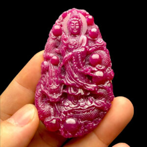 Mặt Quan Thế Âm Bồ Tát Cưỡi Rồng - Đá Ruby Huyết Kính #MRB-220915-01