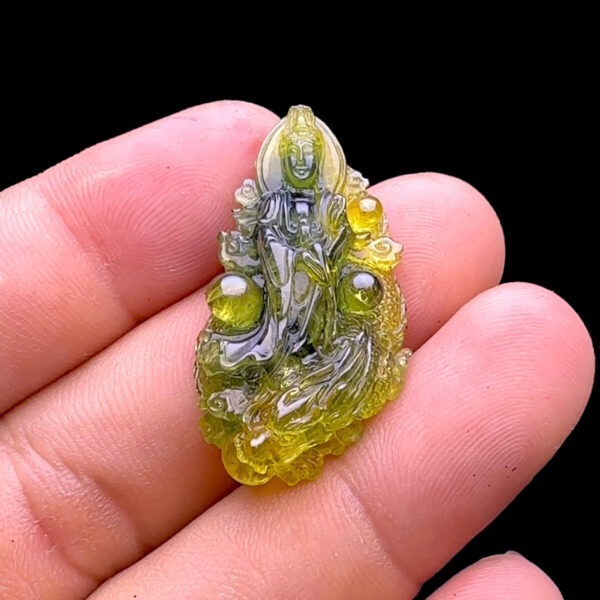 Mặt Quan Thế Âm Bồ Tát - Đá Sapphire Tự Nhiên #MSP-240101-01